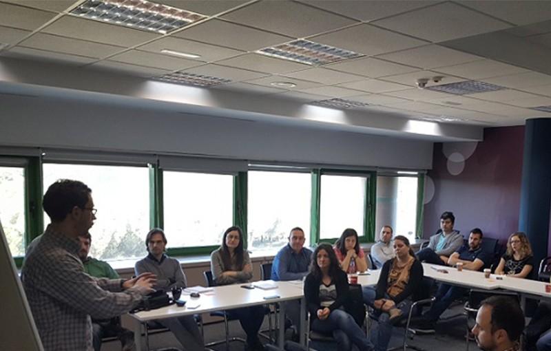 ¿Buscas trabajo TIC? Tu futuro puede estar en Vector ITC Group